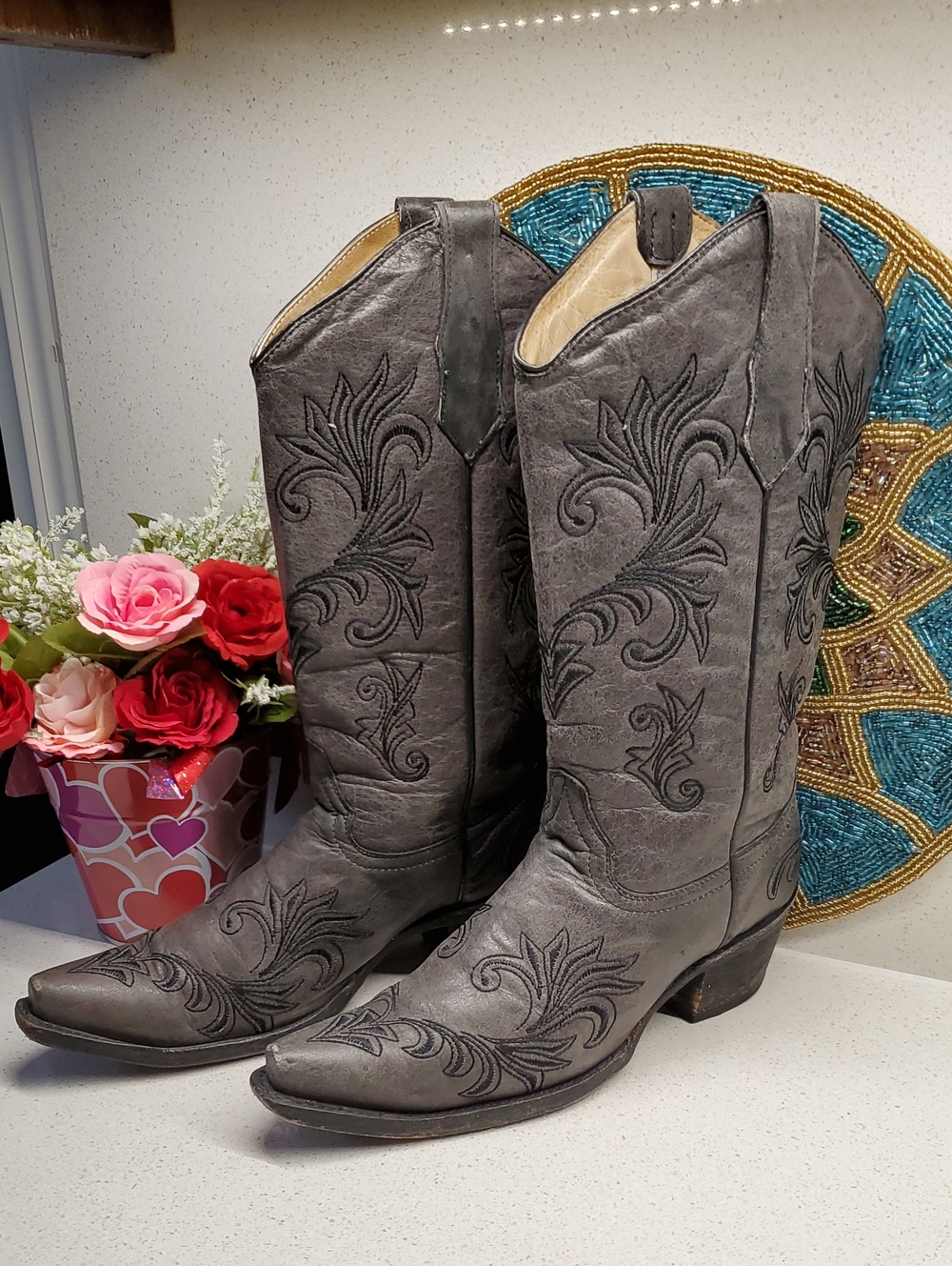 CIRCLE G Women's Gray Embroidered Lace-Up Western Boots (sz 8.5)